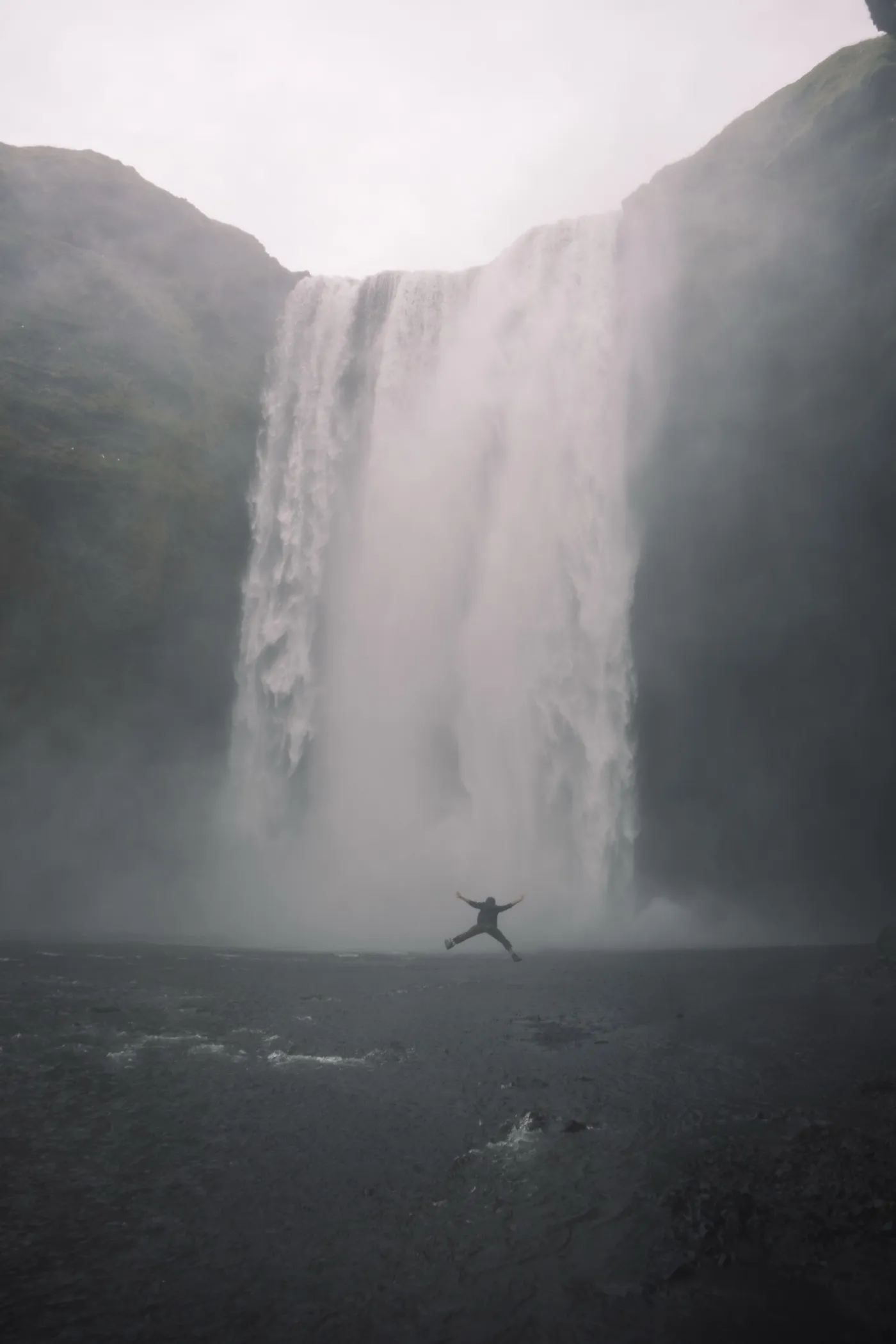 La cascata di Skógafoss in Islanda